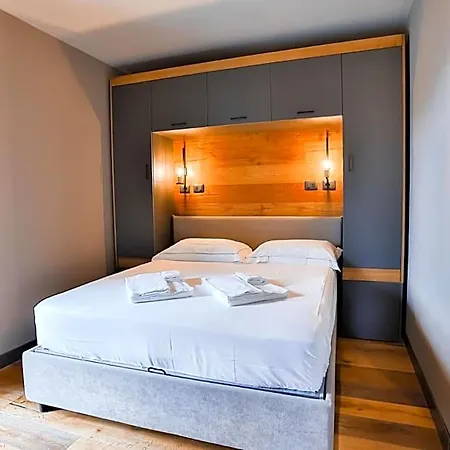Everest - Luxury 호텔 3*